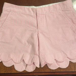 Lilly Pulitzer pink and white seersucker sz 00 buttercup shorts